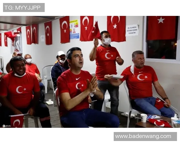 国足逆袭韩国世预赛精彩瞬间视频回顾与分析